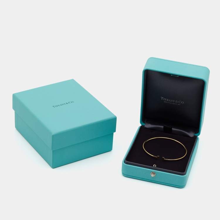 Pre Owned Tiffany & Co. Tiffany T 18k Yellow Gold Narrow Wire Bracelet