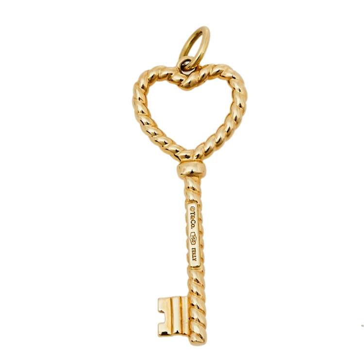 Pre Owned Tifanny & Co. Twisted 18K Yellow Gold Heart Key Pendant