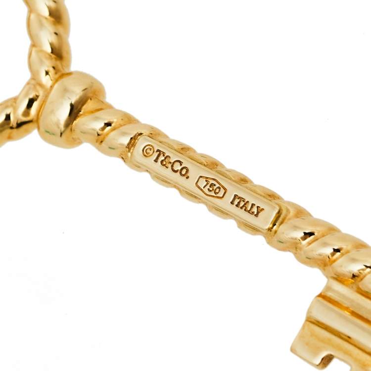 Pre Owned Tifanny & Co. Twisted 18K Yellow Gold Heart Key Pendant