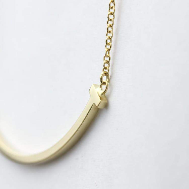 Pre Owned Tiffany & Co. Tiffany T Small 18K Yellow Gold Necklace 