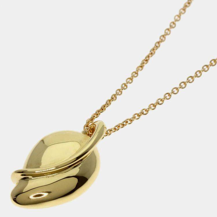 Tiffany & Co. Elsa Peretti Leaf 18K Yellow Gold Necklace Tiffany & Co ...