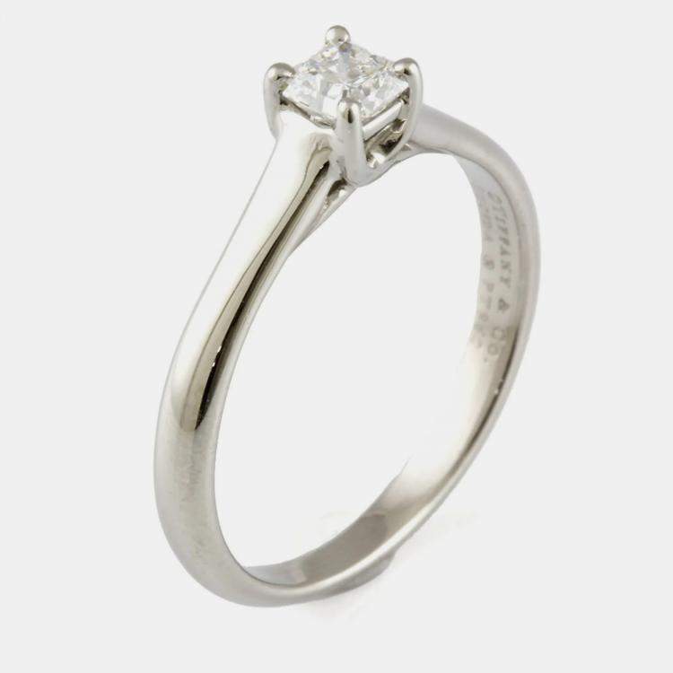 The Lucida replica 3 stone diamond ring