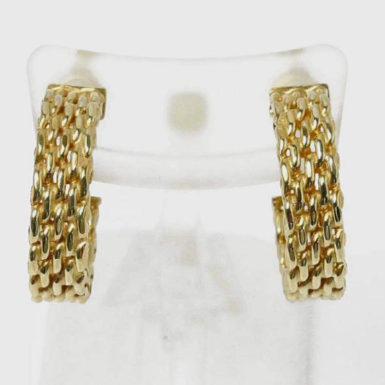 Elsa Peretti® Mesh earrings in 18k gold with diamonds, mini. | Tiffany & Co.