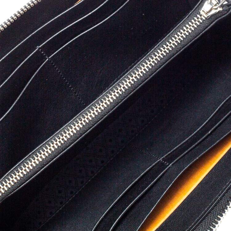 Pre Owned Tod's Black Leather Double T Zip Around Continental Wallet