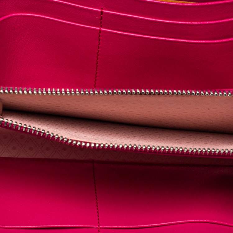Pre Owned Tod's Pink Leather Double T Zip Around Continental Wallet