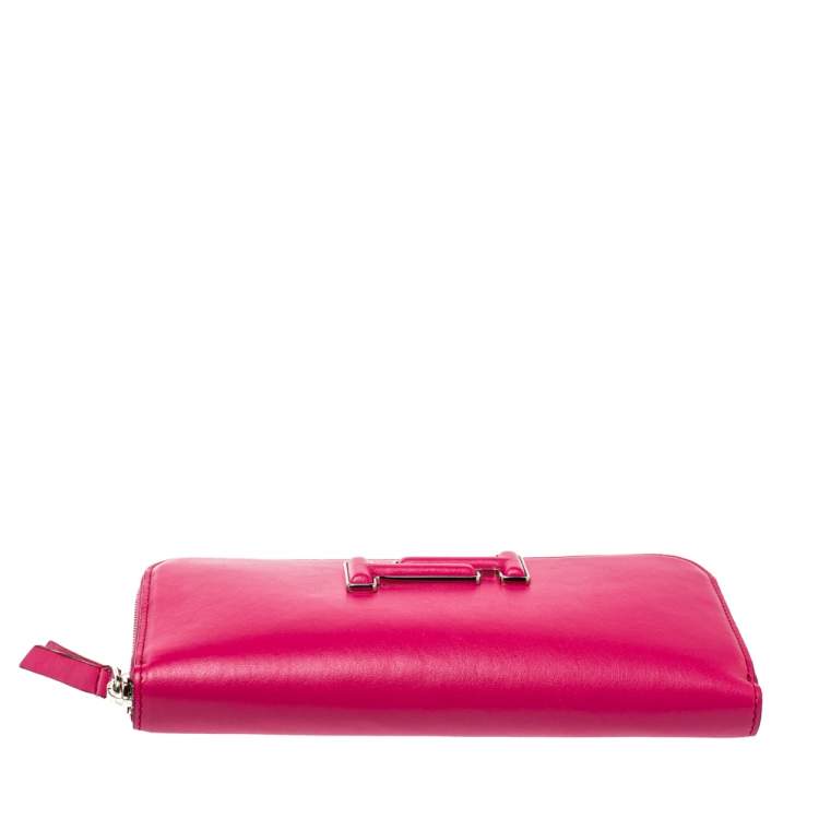 Pre Owned Tod's Pink Leather Double T Zip Around Continental Wallet