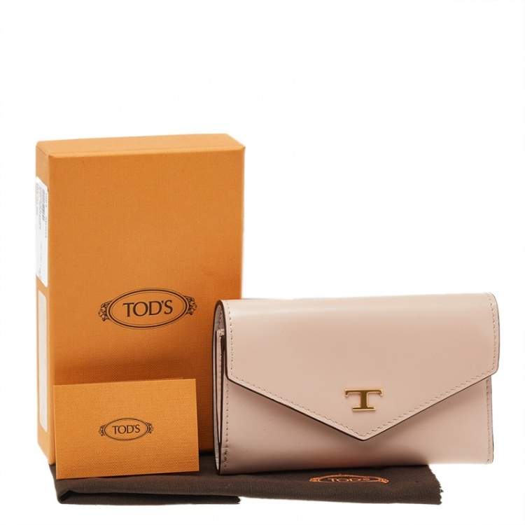 Pre Owned Tod's Beige Leather Continental Wallet