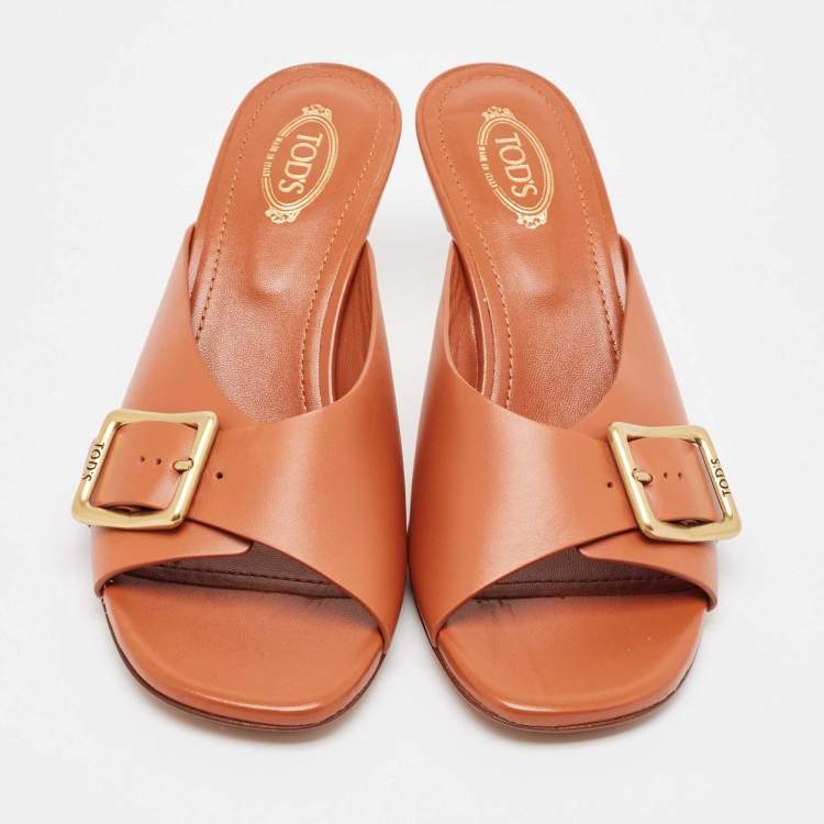Pre Owned Tod's Brown Leather Slide Sandals Size 39