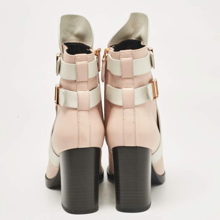 مملوكة مسبقًا Tod's Pink/White Leather Block Heel Ankle Length Boots Size 38.5