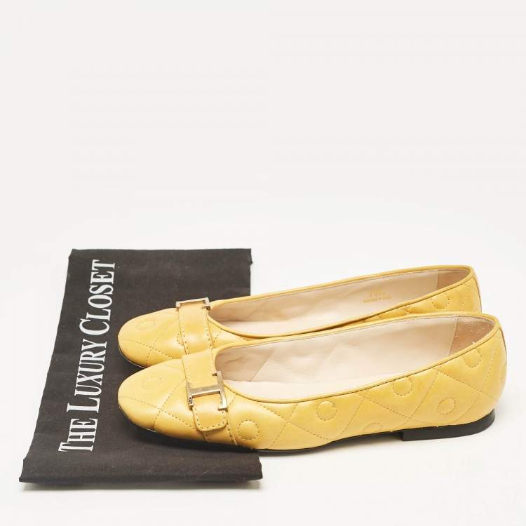 Pre Owned Tod's Yellow Quilted Leather T Buckle Ballet Flats Size 36.5