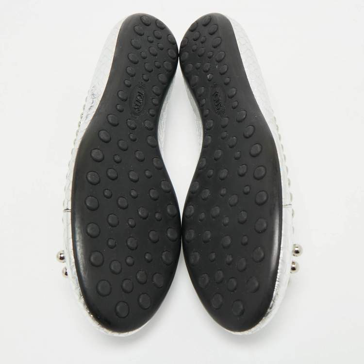 Pre Owned Tod's Silver Python Embossed Leather Studded Ballet Flats Size 35.5