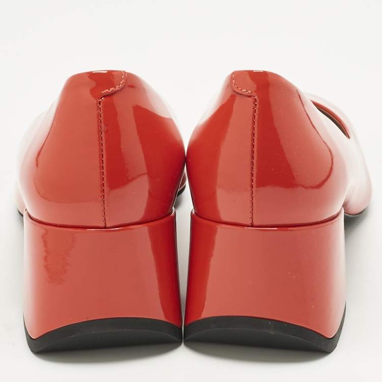 Pre Owned Tod's Red Patent Leather Block Heel Pumps Size 38.5