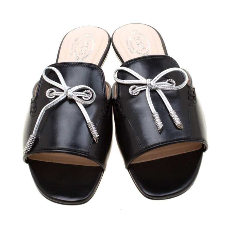 Pre Owned Tod's Limited Edition Black Leather Crystal Embellished Bow Peep Toe Flat Slides Size 37