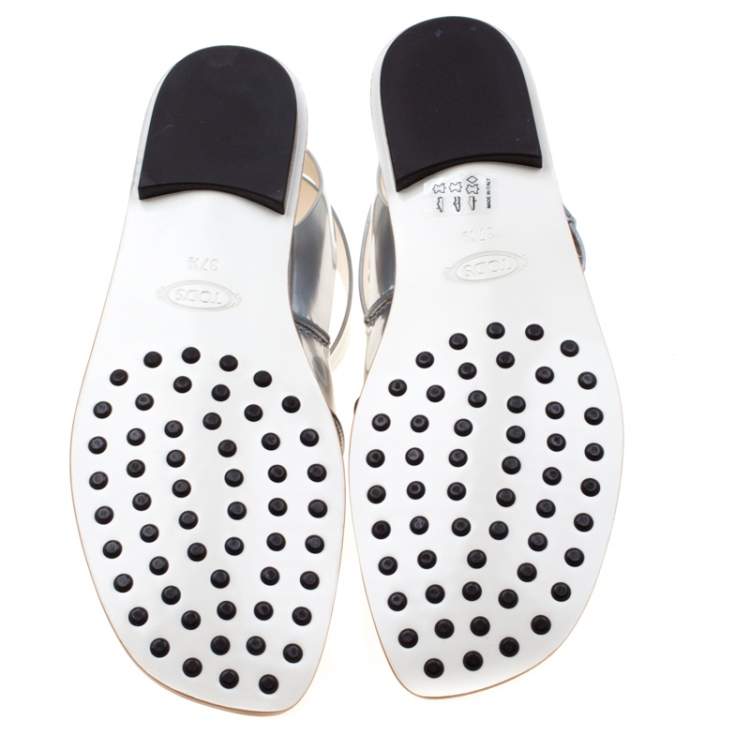 Pre Owned Tod's Metallic Silver Leather Cross Strap Flat Sandals Size 37.5
