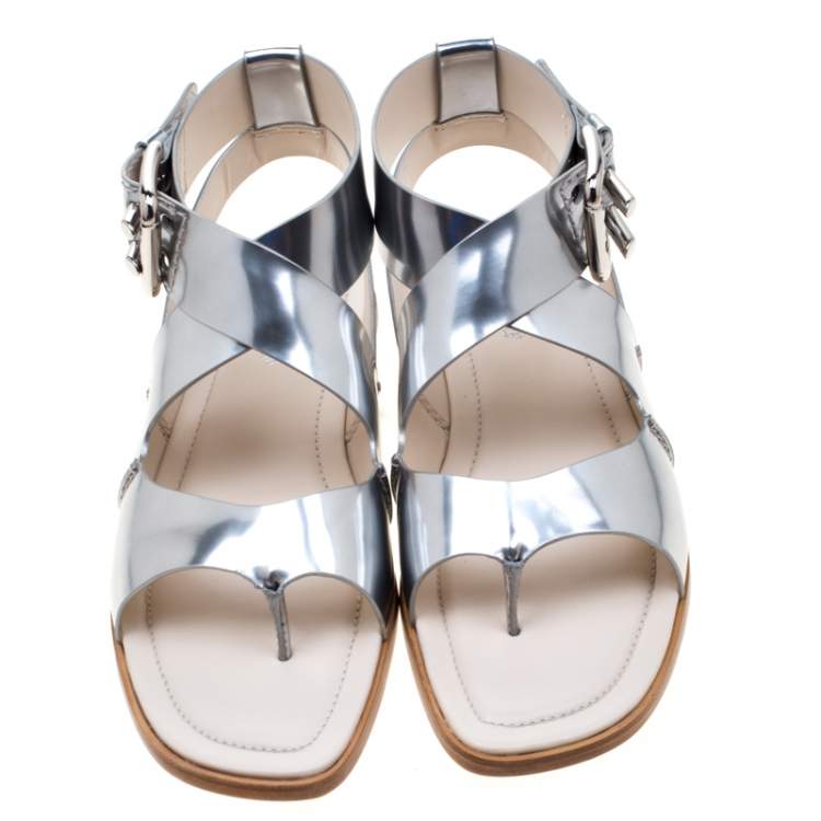 Pre Owned Tod's Metallic Silver Leather Cross Strap Flat Sandals Size 37.5