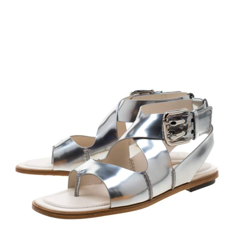 Pre Owned Tod's Metallic Silver Leather Cross Strap Flat Sandals Size 37.5