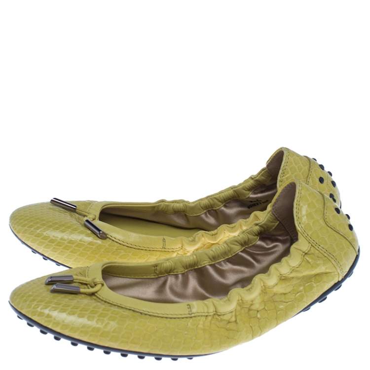 Pre Owned Tod's Yellow Python Leather Scrunch Ballet Flats Size 38.5