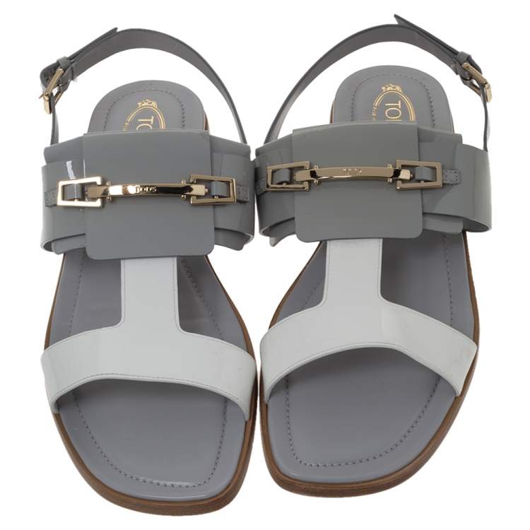 Pre Owned Tod's Grey/White Patent Leather T-Strap Buckle Detail Flat Sandals Size 39.5