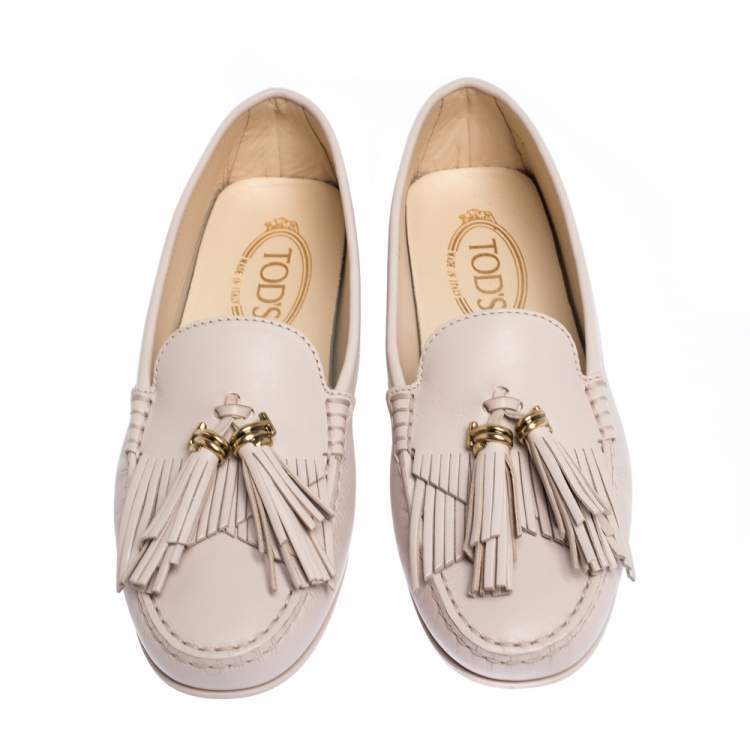 Pre Owned Tods Pale Pink Leather Fringed Loafers Size 38