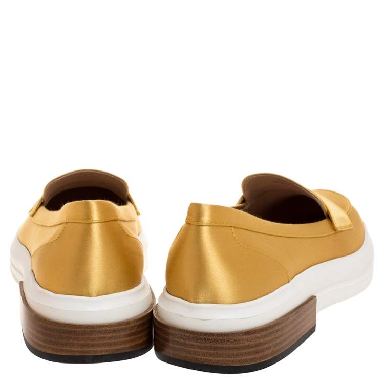 مملوكة مسبقًا Tod's Golden Satin Slip On Loafer Sneakers Size 39.5