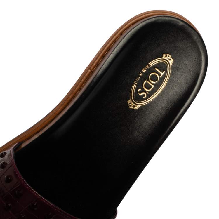 Pre Owned Tod's Burgundy Croc Embossed Leather Studded Flat Slides Size 38