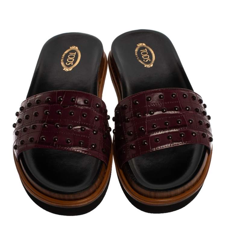 Pre Owned Tod's Burgundy Croc Embossed Leather Studded Flat Slides Size 38