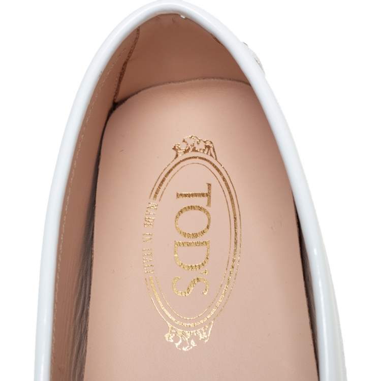 Pre Owned Tod's White Patent Leather Gommini Doppia  Loafers Size 39