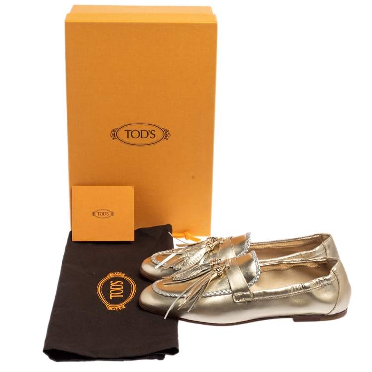 مملوكة مسبقًا Tod's Metallic Gold/Silver Leather Fringe Slip On Loafers Size 36.5