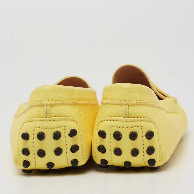 Pre Owned Tod's Yellow Leather Gommini Slip On Loafers Size 39