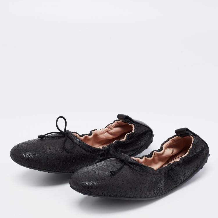Pre Owned Tod's Black Leather Scrunch Ballet Flats Size 37