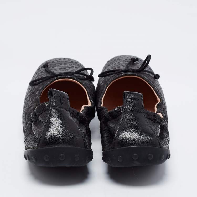 Pre Owned Tod's Black Leather Scrunch Ballet Flats Size 37