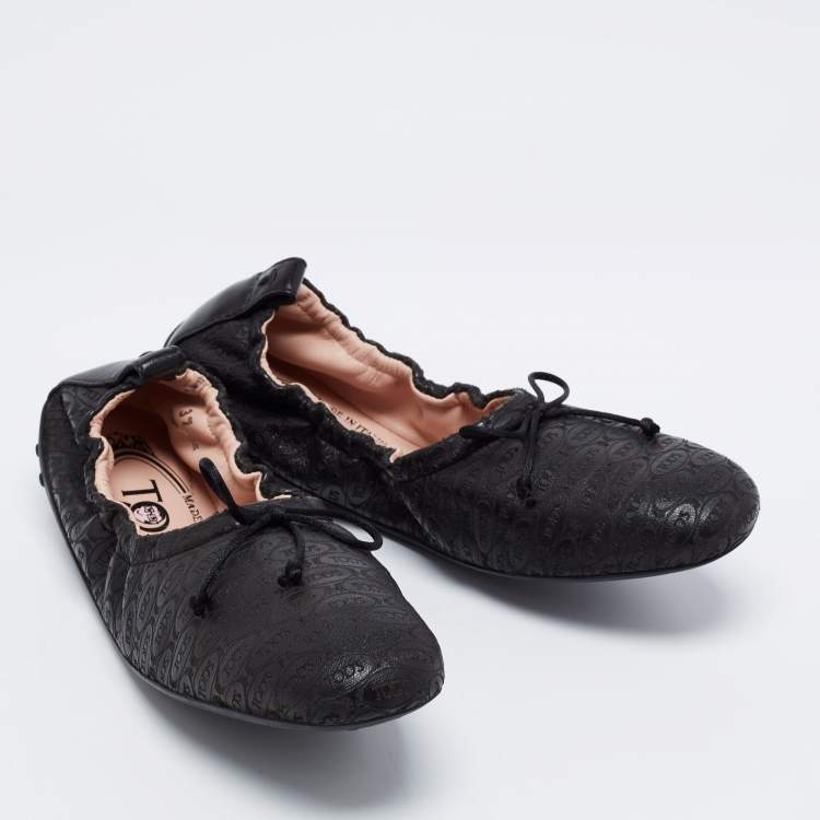 Pre Owned Tod's Black Leather Scrunch Ballet Flats Size 37