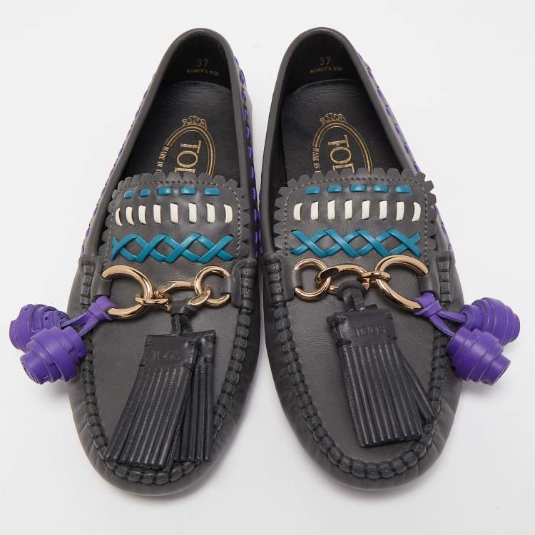 مملوكة مسبقًا Tod's Dark Grey Leather Tassel Charm Cross Stitch Detail Loafers Size 37