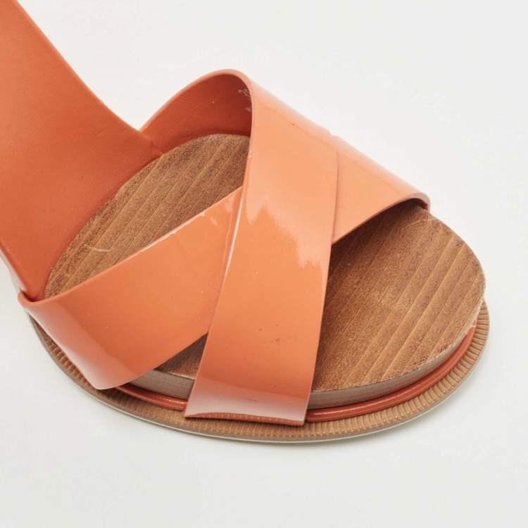 Pre Owned Tod's Light Orange Patent Leather Block Heel Ankle Strap Sandals Size 38.5