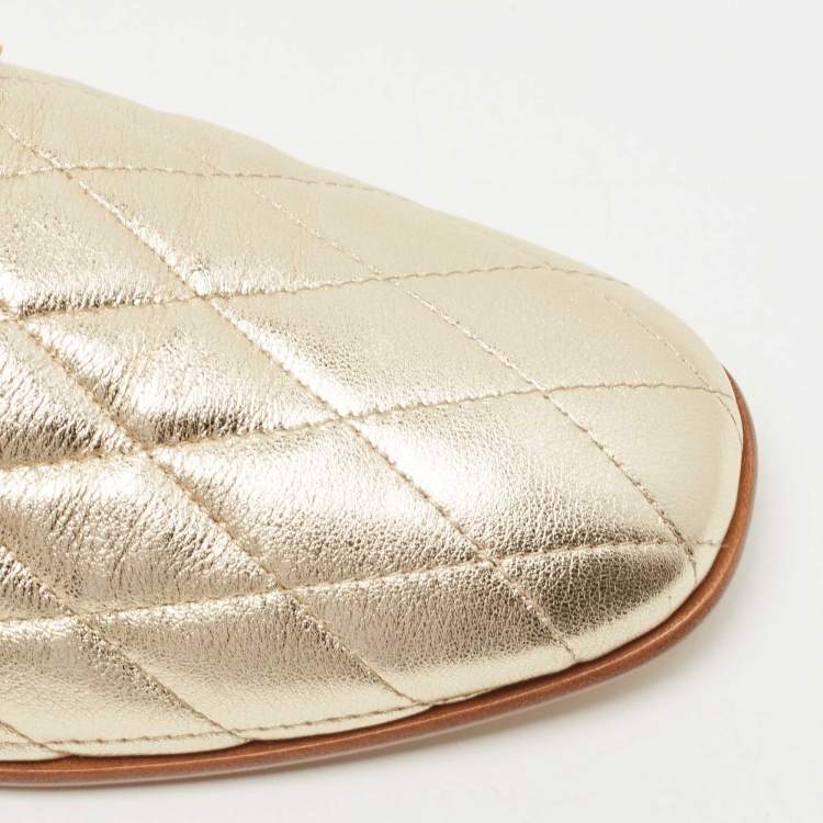 Pre Owned Tod's Gold Quilted Leather Double T Slip On Loafers Size 40.5