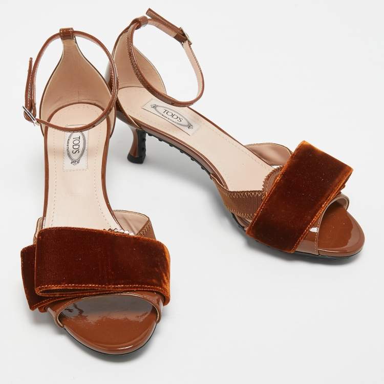 Pre Owned Tod's Brown Patent and Velvet Bow Ankle Strap Sandals Size 37.5