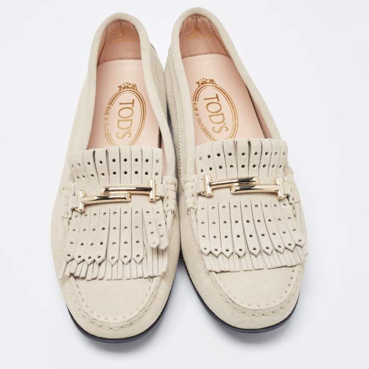 مملوكة مسبقًا Tod's Grey Suede Gommini Heaven Fringe Penny Loafers Size 38