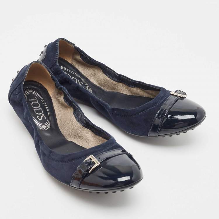 Pre Owned Tod's Blue Patent Leather and Suede Cap Toe Buckle Detail Ballet Flats Size 39.5