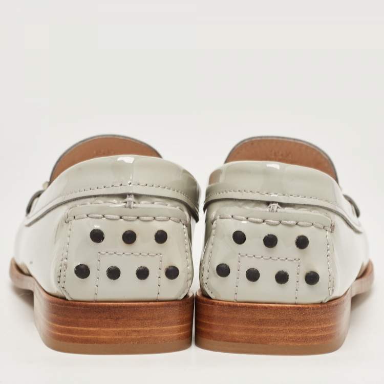 Pre Owned Tod's Grey Patent Leather Slip On Loafers Size 35.5