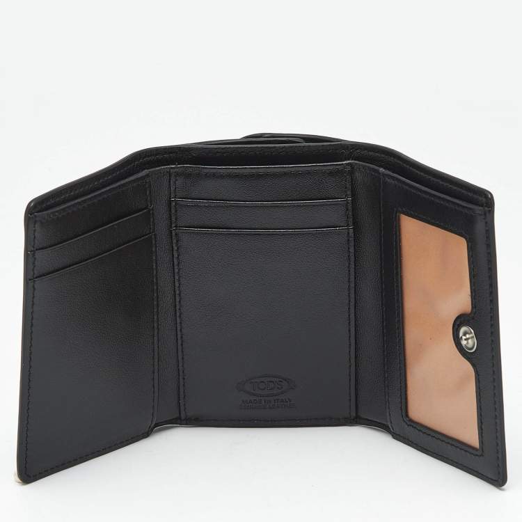 Pre Owned Tod's Black Leather Double T Trifold Wallet