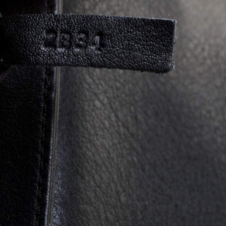 Pre Owned Tod's Black Leather Whipstitched Mask Crossbody Bag 