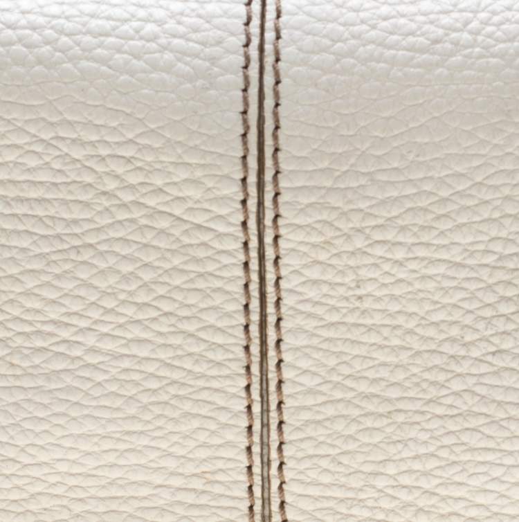 Pre Owned Tod's White Leather Charlotte Hobo