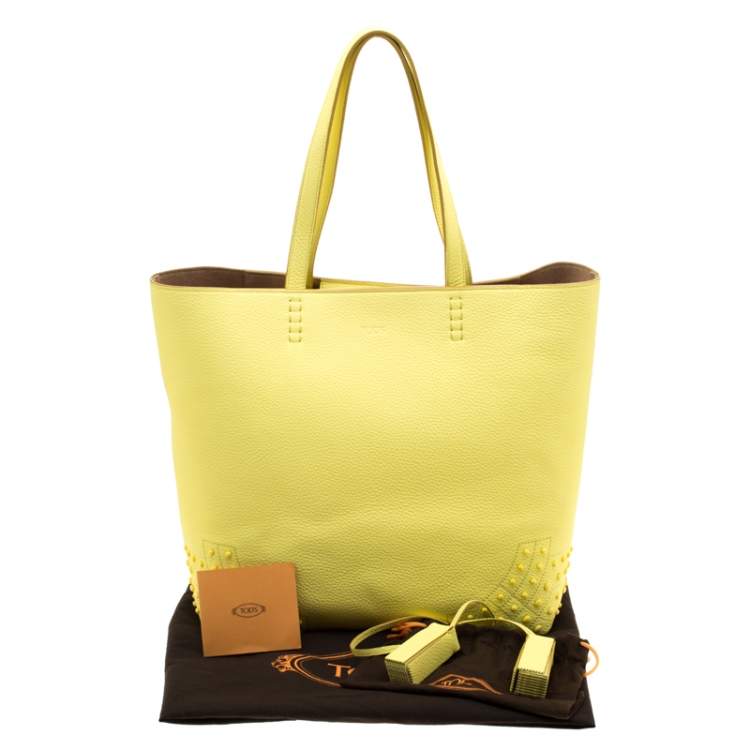 Pre Owned Tod's Light Yellow Leather Medium Wave Tote