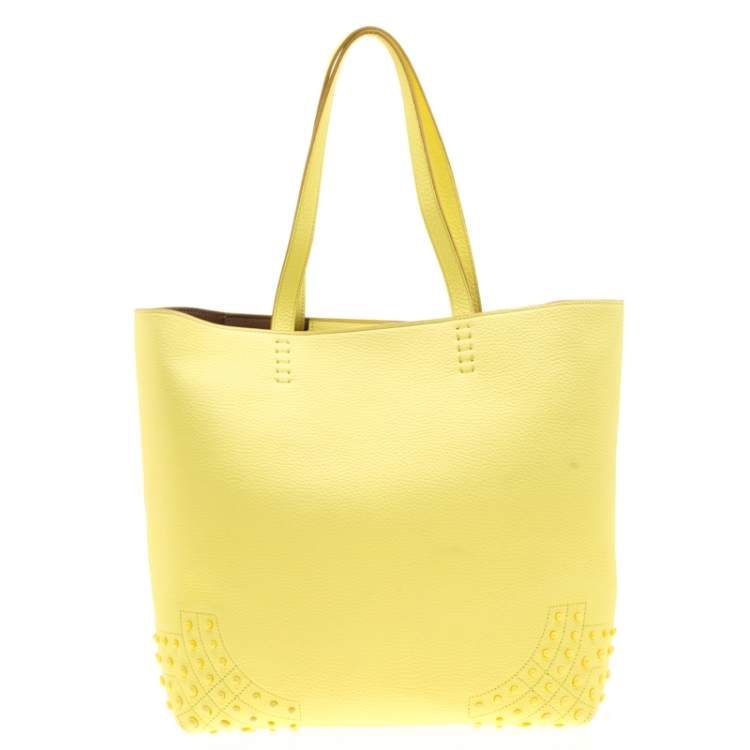 Pre Owned Tod's Light Yellow Leather Medium Wave Tote