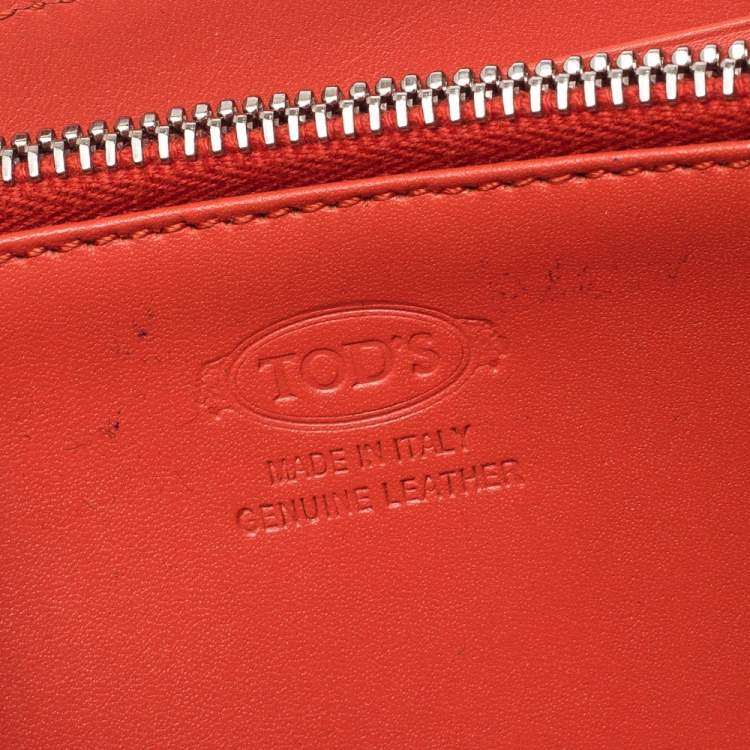 Pre Owned Tod's Coral Orange Signature Patent Leather Zip Around Wallet