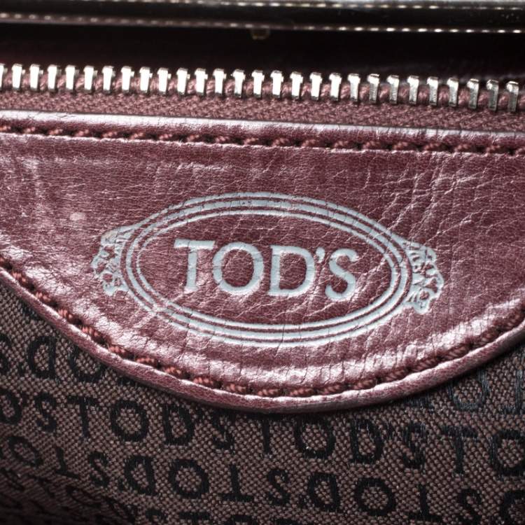 Pre Owned Tod's Maroon Leather Fan Knot Clutch