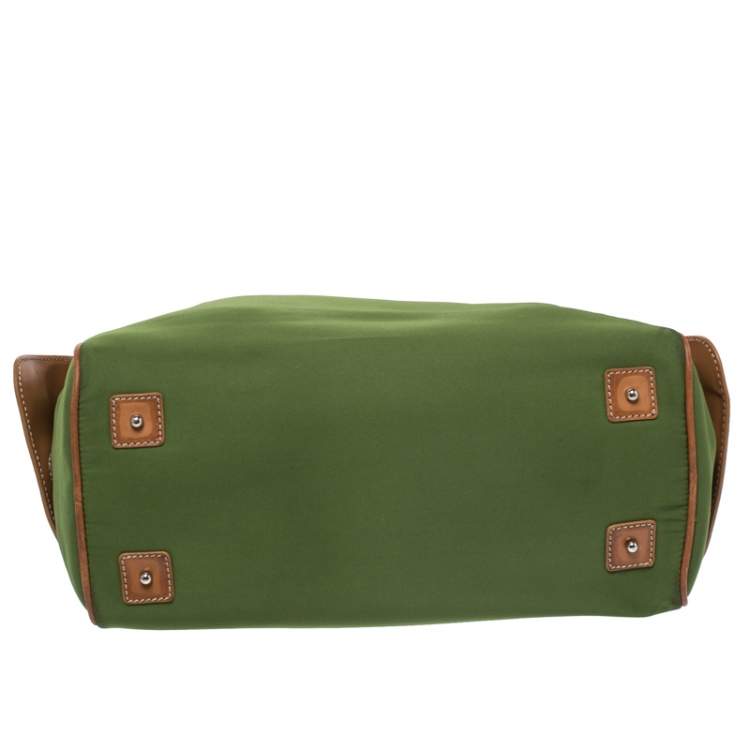 Pre Owned Tod's Green Nylon Shoulder Bag