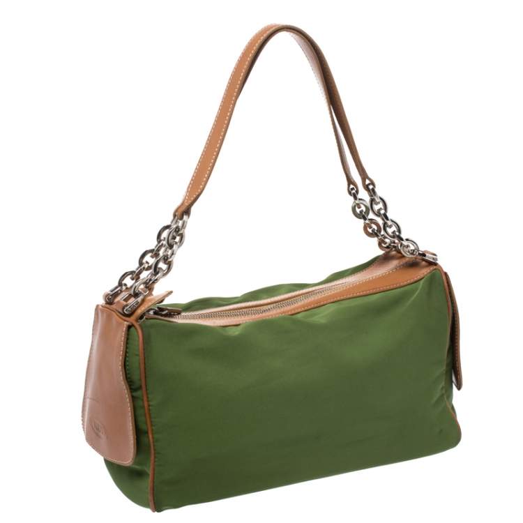 Pre Owned Tod's Green Nylon Shoulder Bag