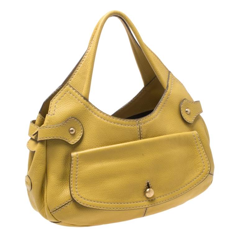 مملوكة مسبقًا Tod's Light Yellow Grained Leather Flap Pocket Hobo