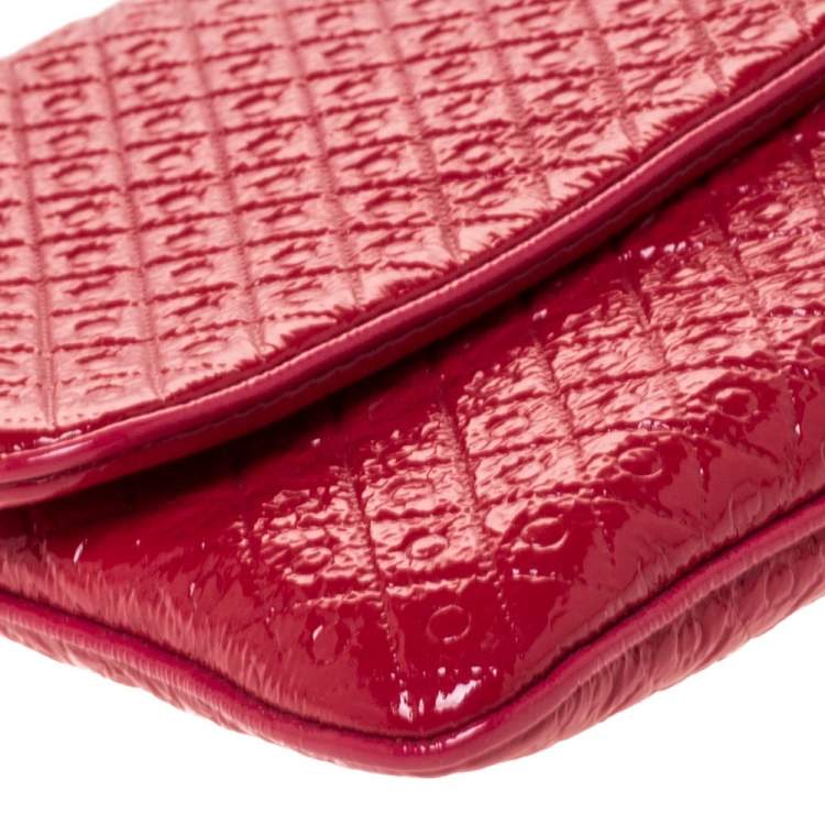 Pre Owned Tod's Red Signature Embossed Patent Leather Turnlock Clutch